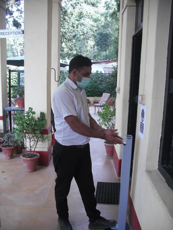 Alasia Hotel Kasauli Extérieur photo