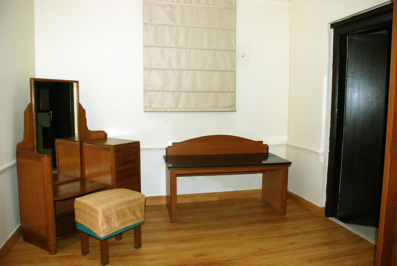 Alasia Hotel Kasauli Extérieur photo
