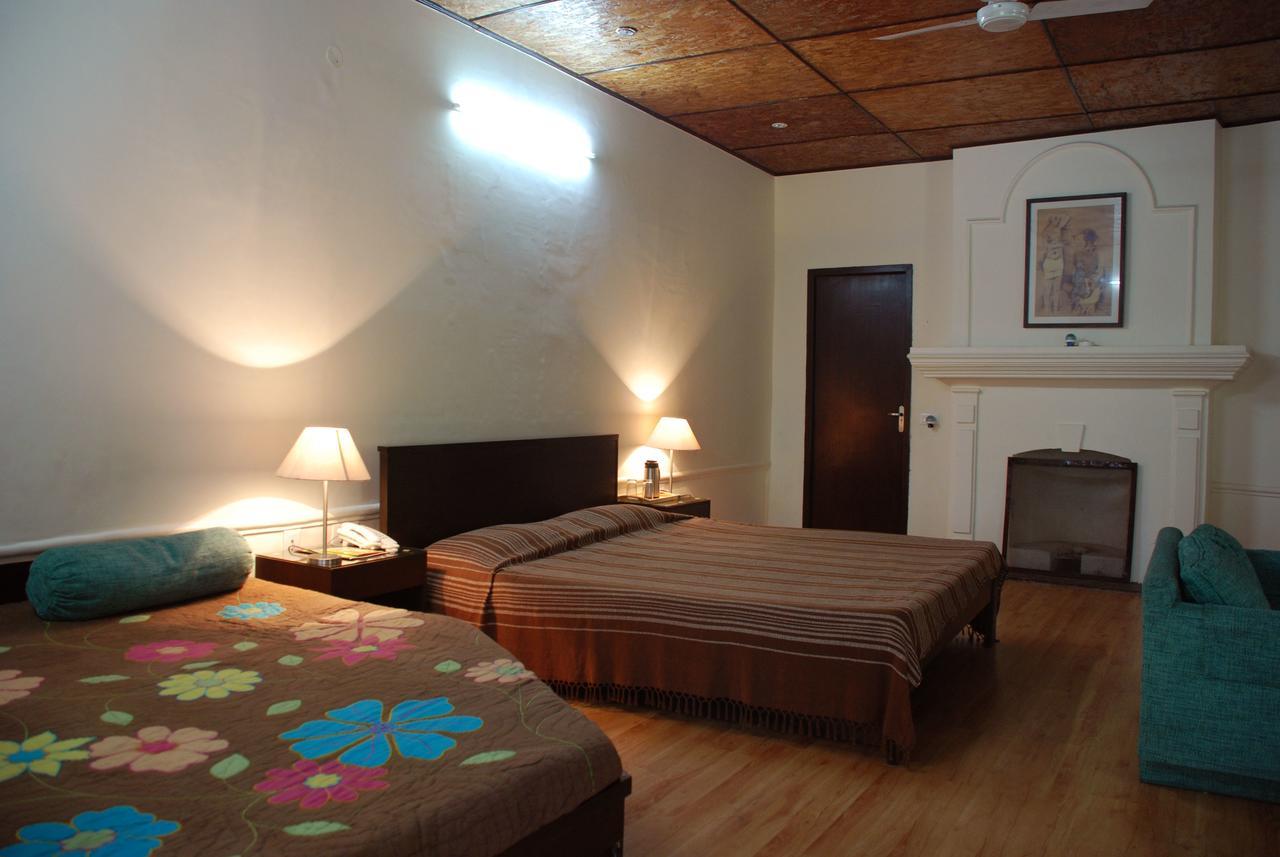 Alasia Hotel Kasauli Extérieur photo