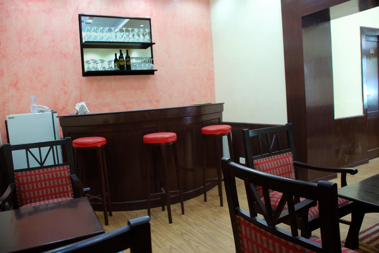 Alasia Hotel Kasauli Extérieur photo