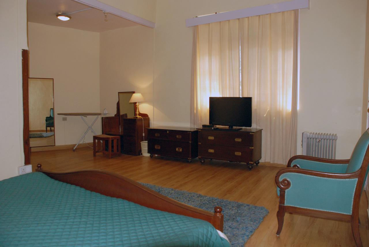 Alasia Hotel Kasauli Extérieur photo