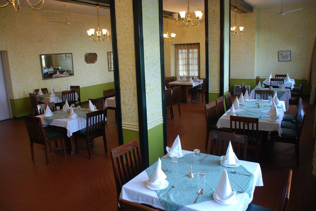 Alasia Hotel Kasauli Extérieur photo
